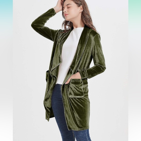 Green Velvet Jacket - Picture 2 of 4